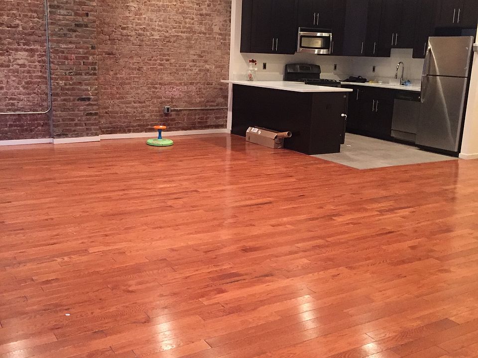 2nd image of 222 Market St