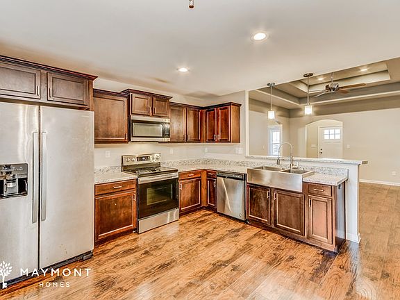 5th image of 16388 Pottery Ln