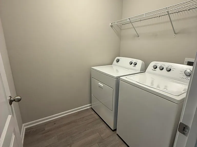 103 Granite City Ave — Photo 17