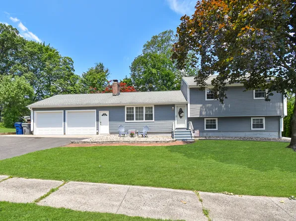 6 Bel Aire Drive, Plainville, CT 06062