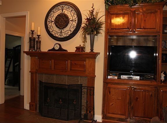 2nd image of 37086 Mill Wood Ave