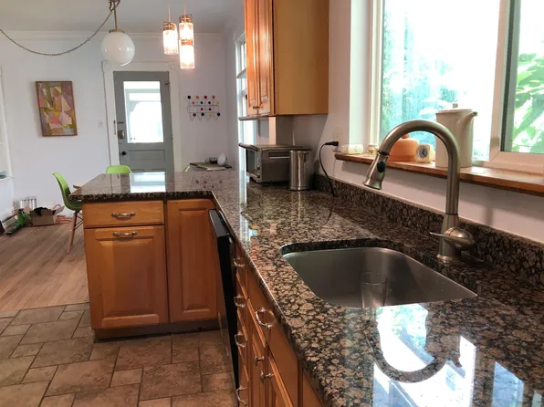 533 S 4th Ave, Ann Arbor, MI 48104