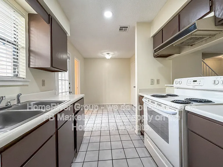 8400 Jamestown Dr #518 — Photo 5