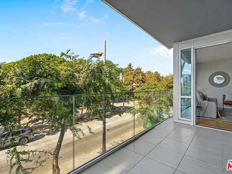 1705 Ocean Ave #206 — Photo 9