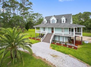 6305 Porteaux Rd, Ocean Springs, MS 39564