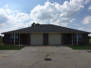504 N Austin St, Oak Grove, MO 64075