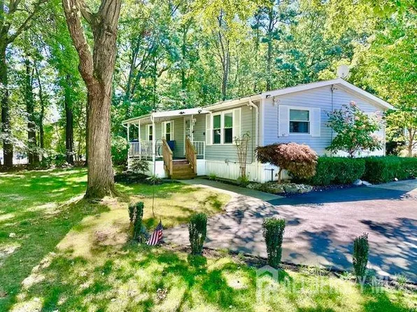 147 Libby Ct, Spotswood, NJ 08884