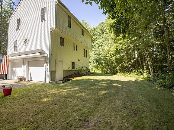 4th image of 70 Tanglewood Dr