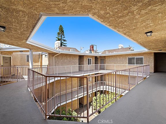4th image of 1100 Newport Ave Unit 404