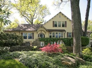 1 Essex Pl, Yonkers, NY 10708