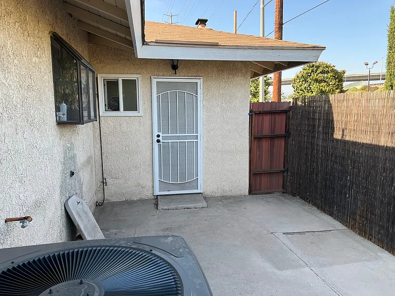 2526 E Balsam Ave — Photo 11