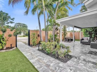 1215 NE 14th Ave, Fort Lauderdale, FL 33304