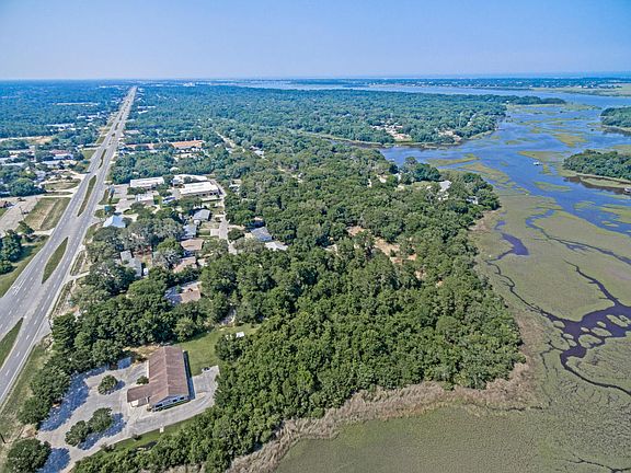 3rd image of 199 Brainard Dr