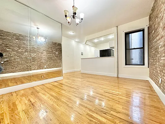 Rented by Doorway NYC, LLC | media 20