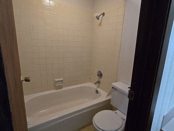 5th image of 1801-7 Evergreen Park Ct SW #1801-7