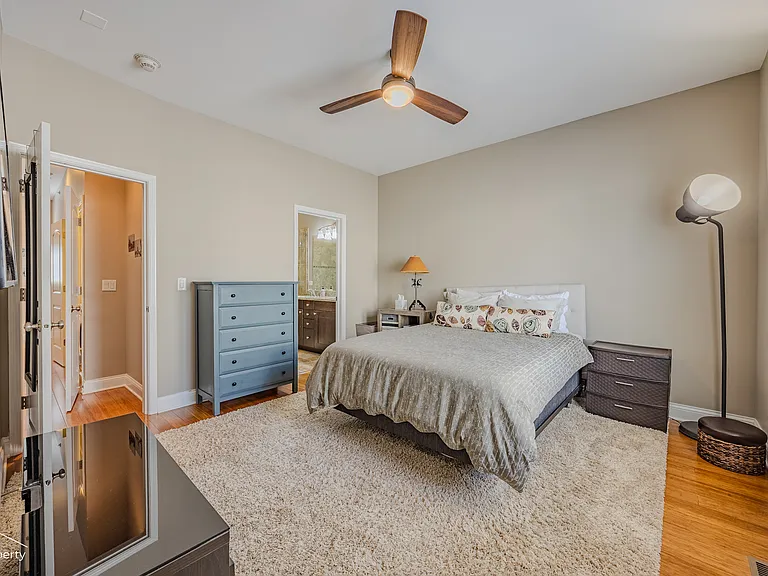 Master bedroom (Third floor)