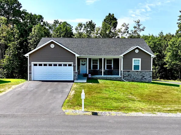 740 Basin Dr, Inwood, WV 25428