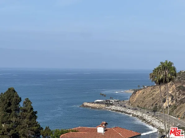 17866 Tramonto Dr, Pacific Palisades, CA 90272