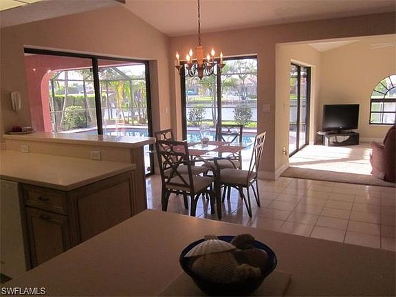 5th image of 2712 SW 51st St