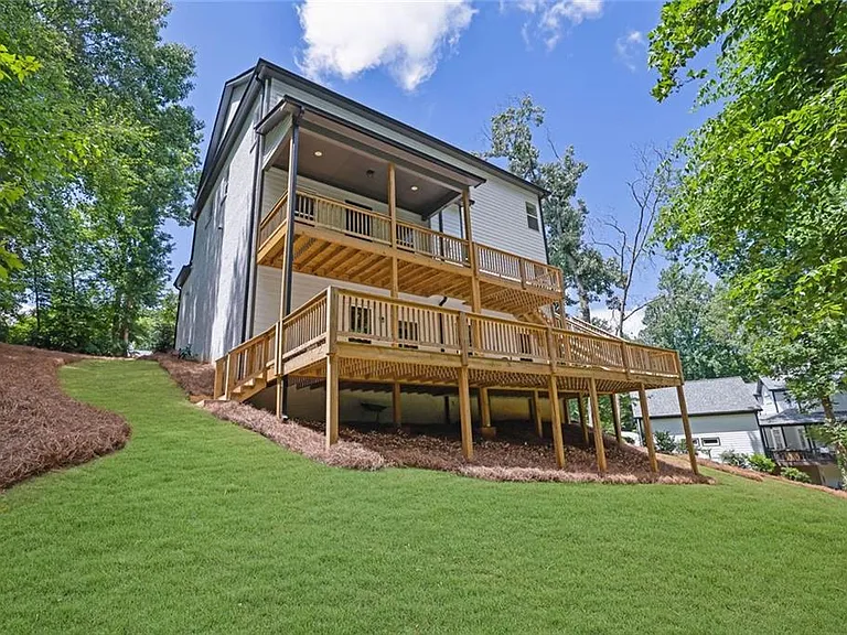 6181 Shoreland Cir — Photo 43