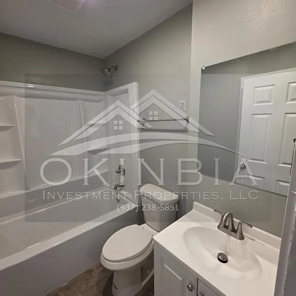 2815 Oxford Ave — Photo 16