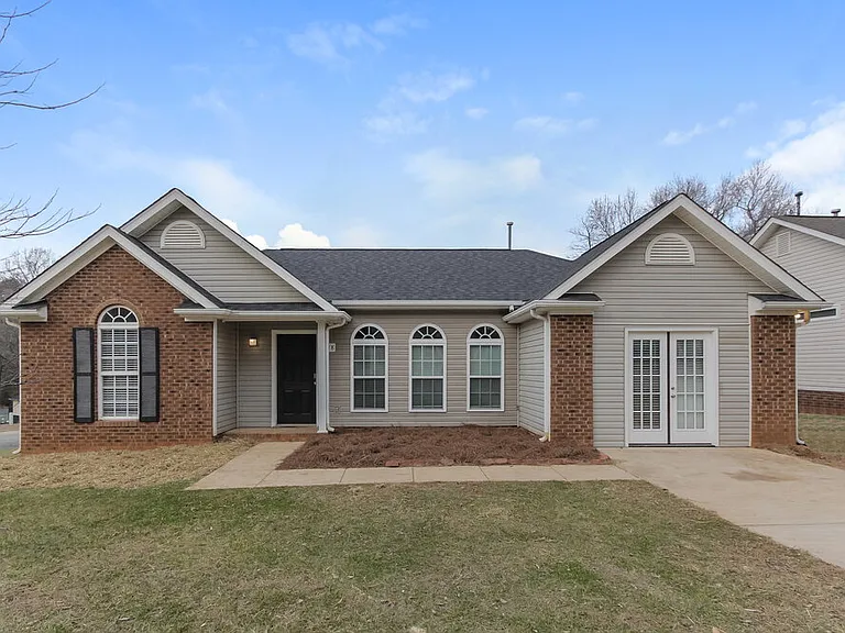 7218 Kavan Hunter Dr — Photo 1