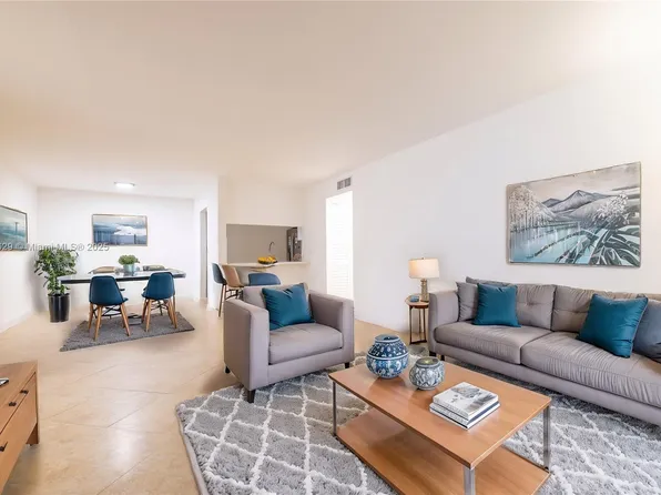 8670 SW 149th Ave APT 107, Miami, FL 33193