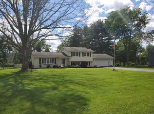 60 Brookside Cir, Elmira, NY 14903