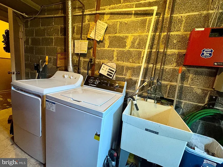 200 W Evergreen Ave #1B — Photo 16