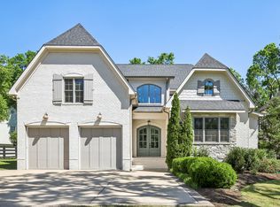 1126 Battery Ln, Nashville, TN 37220