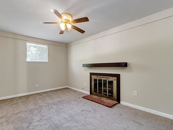4th image of 6405 Sheri Dr NW