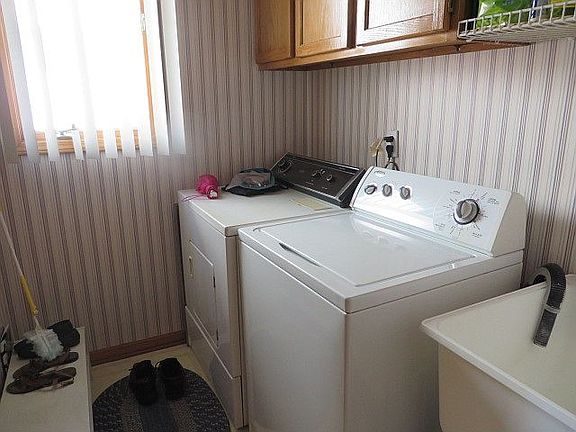 2nd image of 34193 Summerhill Ln