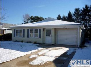 31 Lauren Ln, Brick, NJ 08723