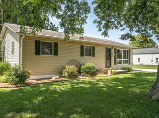 321 Corlew Dr, Litchfield, IL 62056