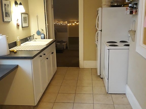 2nd image of 1305 W 5th Ave #8