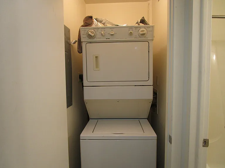 411 Main St #209 — Photo 10