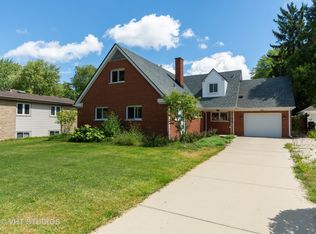 403 N Plum Grove Rd, Palatine, IL 60067