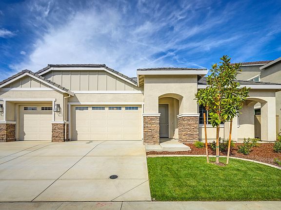 3rd image of 3057 Shasta Daisy Cir