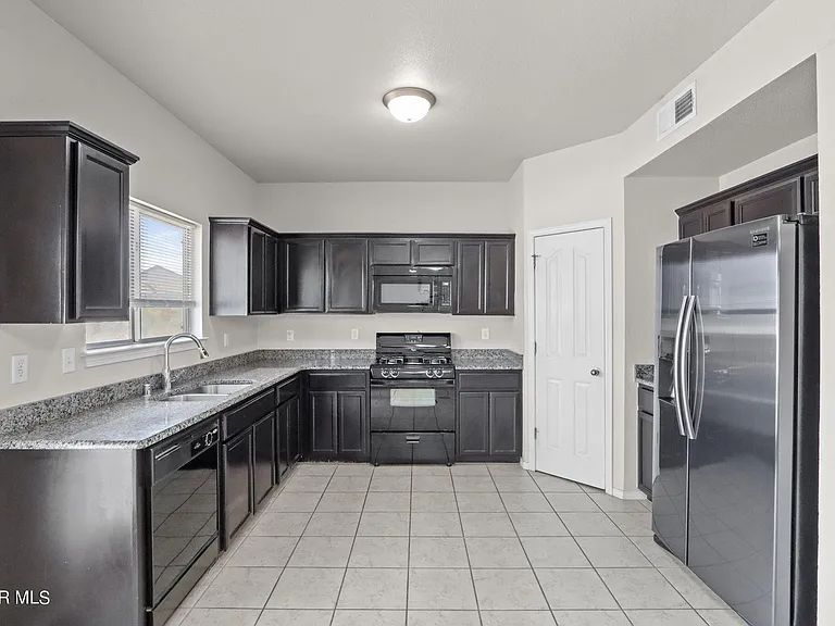 2240 Decamp Point Pl — Photo 14