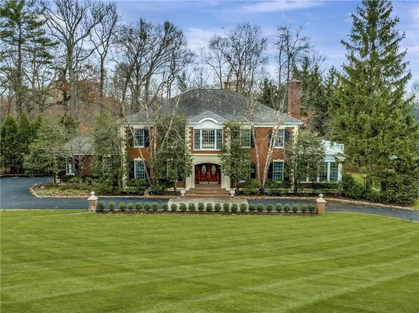 8 Fenbrook Drive, Larchmont, NY 10538