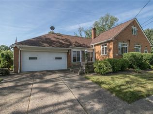 4885 S Park Dr, Fairview Park, OH 44126