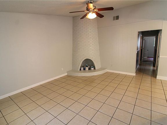 3rd image of 9906 Randall Dr #B