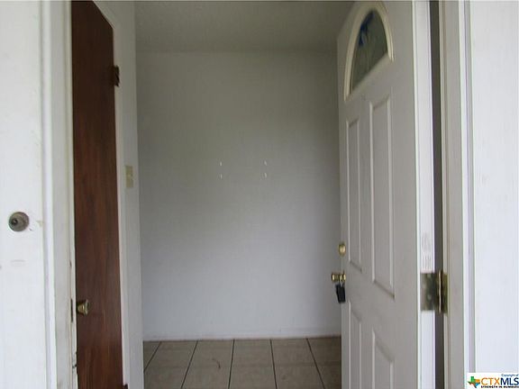3rd image of 1709 Willowbend Dr
