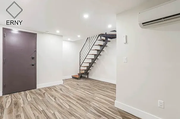 Rented by ERNY LLC | media 9