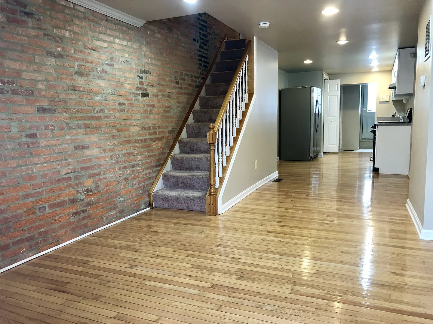 Charming 2BD/1.5BA Townhome in Canton, MD! — Photo 4