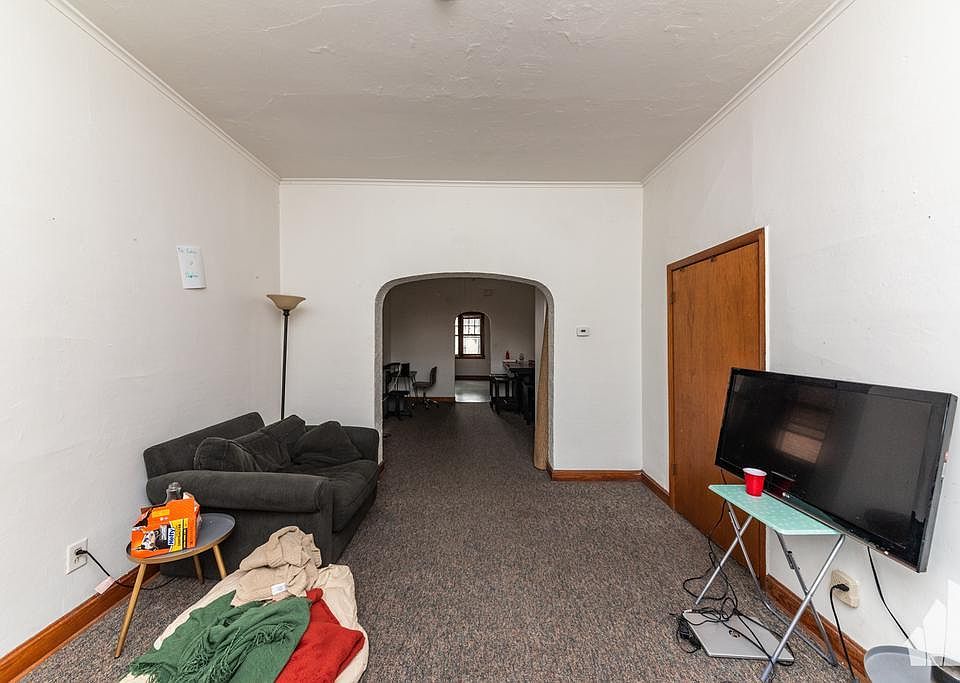 1st image of 1920 N Cleveland Ave #2F