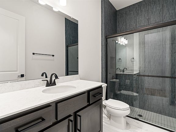 3rd image of 2015 Jade Manor Dr