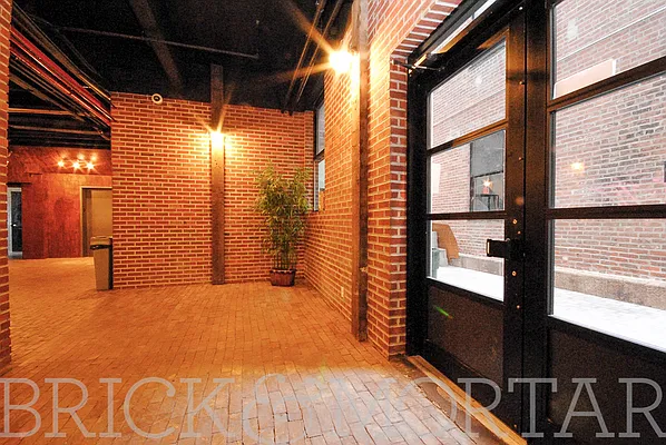 Rented by Brick&Mortar | media 35