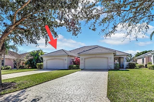 Home For Sale In Waters Edge
