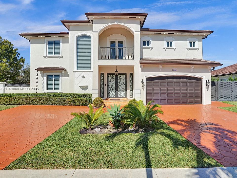 1st image of 9065 NW 174th Ln